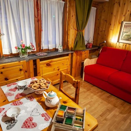 Casa-Chalet, In Centro A Courmayeur! エクステリア 写真